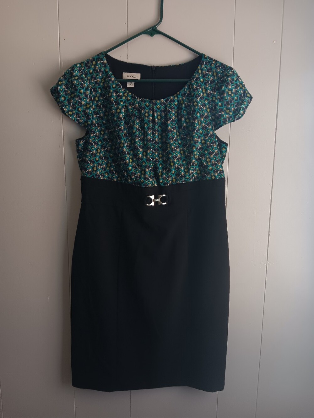 Alyx Stylish Black & Teal Cap-Sleeve Sheath Dress